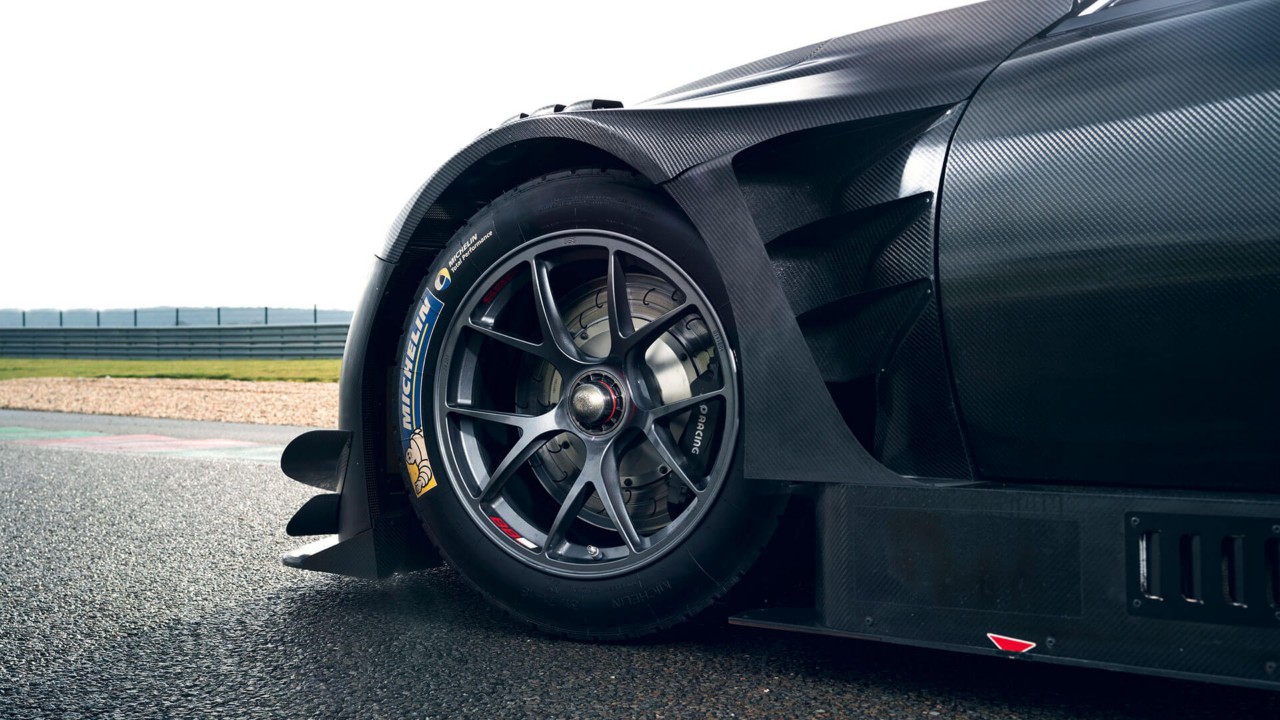 DER 2017 RC F GT3