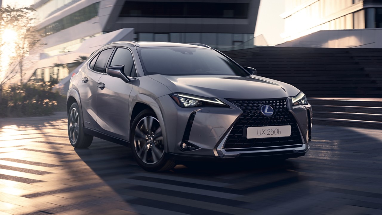 mega-menu-ux-lexus-1