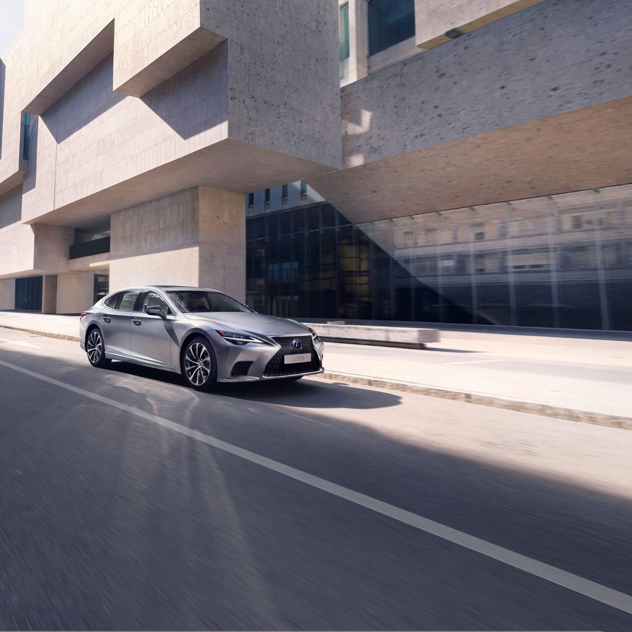 16-new-cars-ls-lexus-at