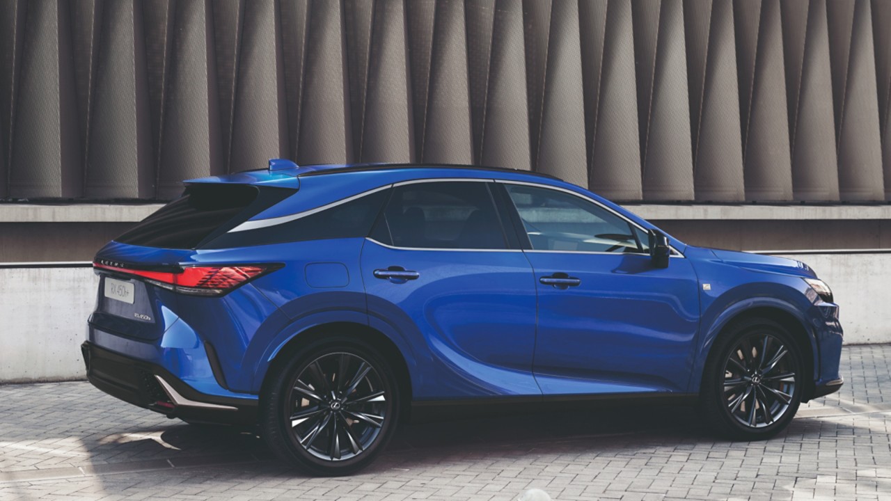 Blauer Lexus RX